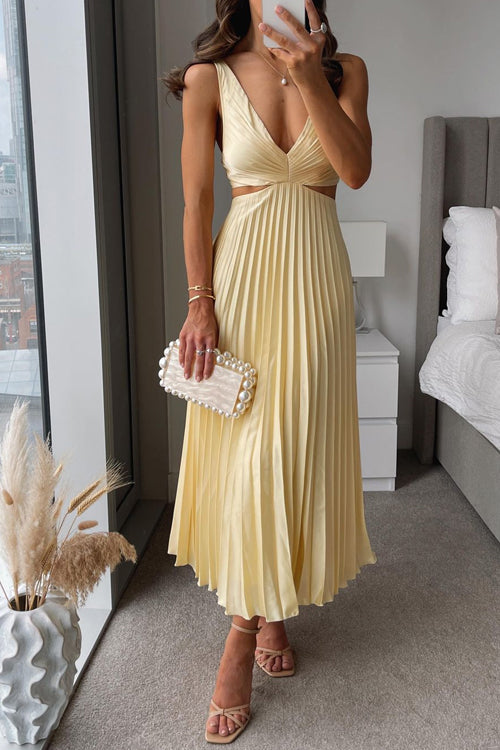 Verity | Elegant Pleated Maxi Dress