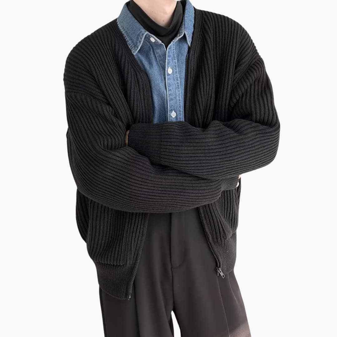 Evan | Casual Knit Cardigan Outfit