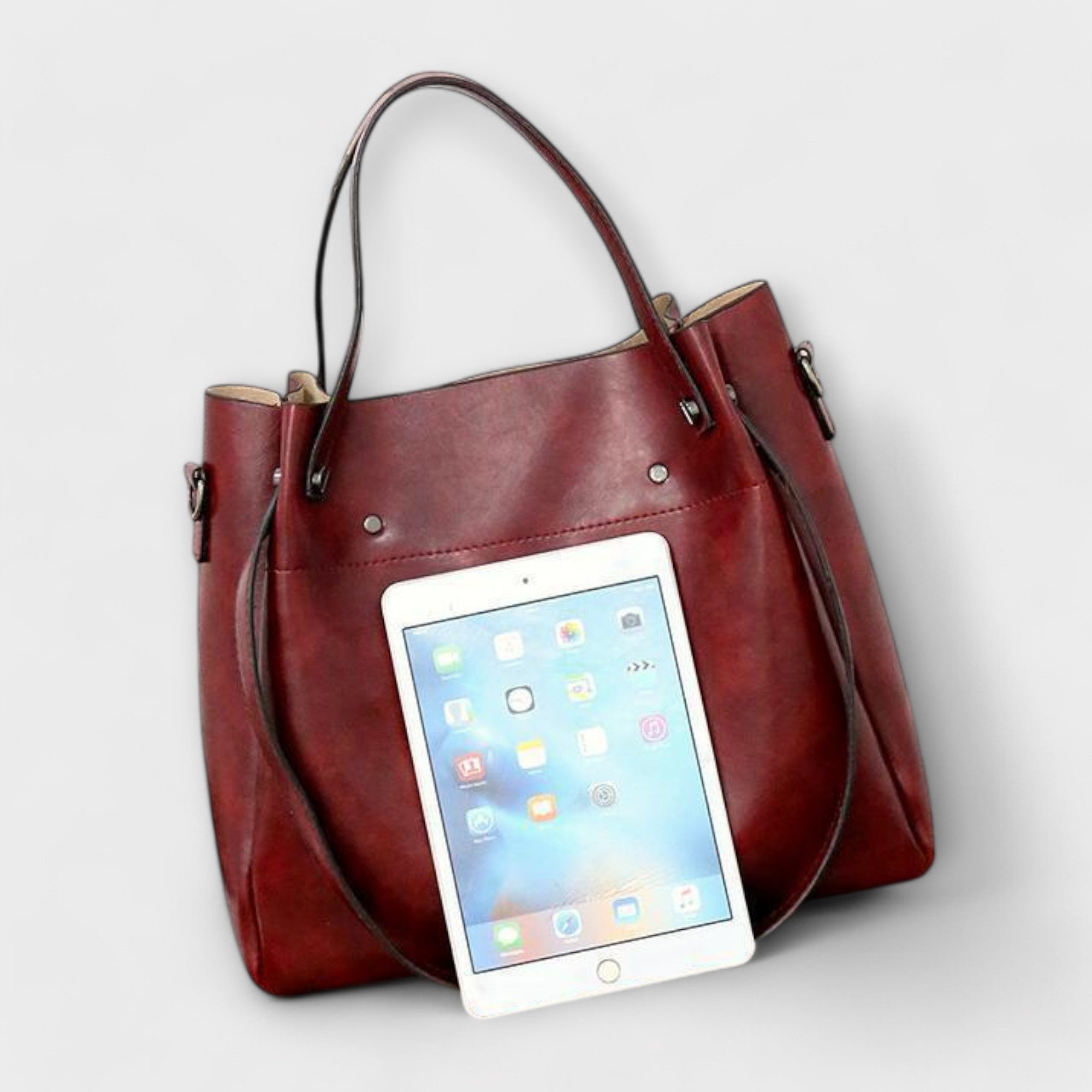 Caroline | Elegant Spacious Shoulder Bag