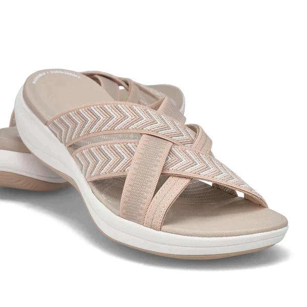Leah | Summer Criss-Cross Slides