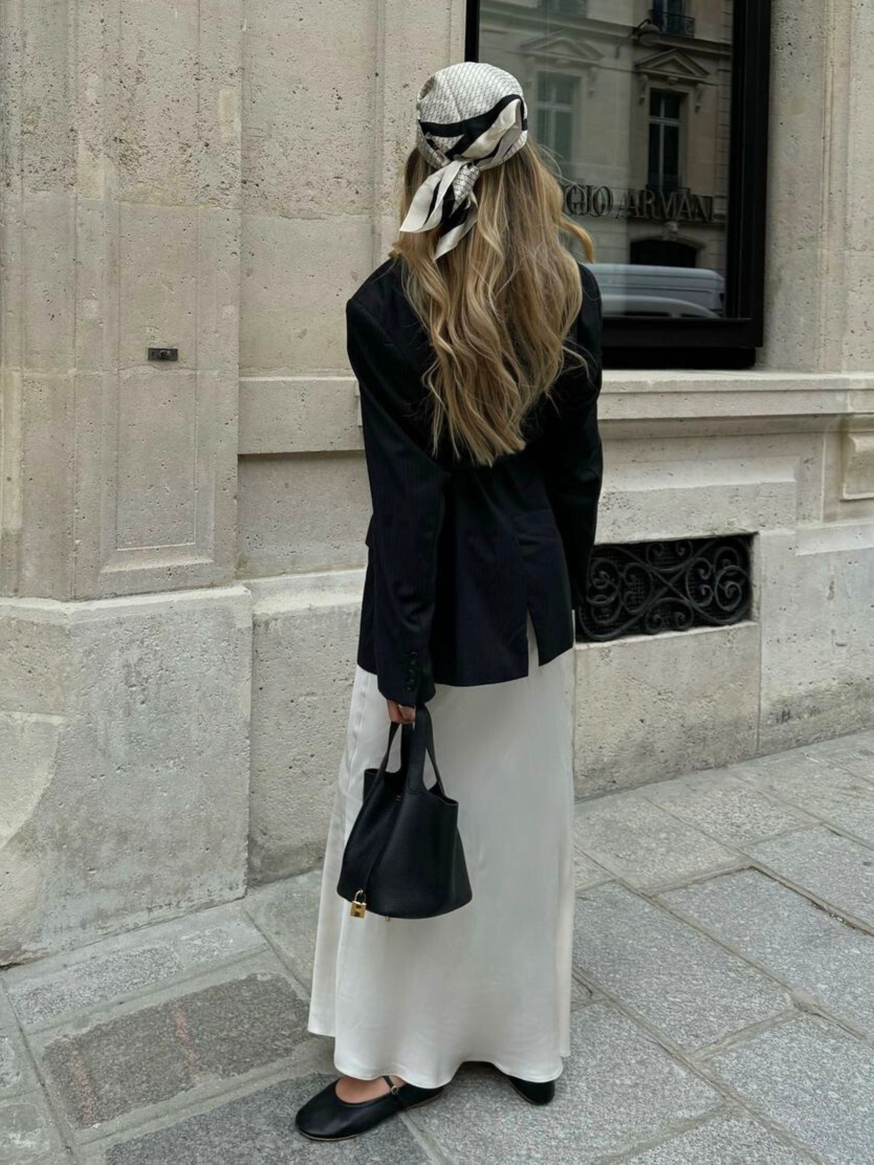 Brandy | Luxe Handbag with Lock Closure