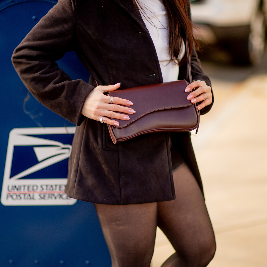 Erica | Curved Leather Shoulder Bag