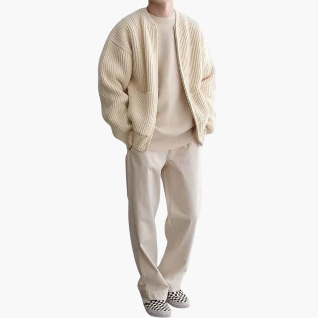 Evan | Casual Knit Cardigan Outfit