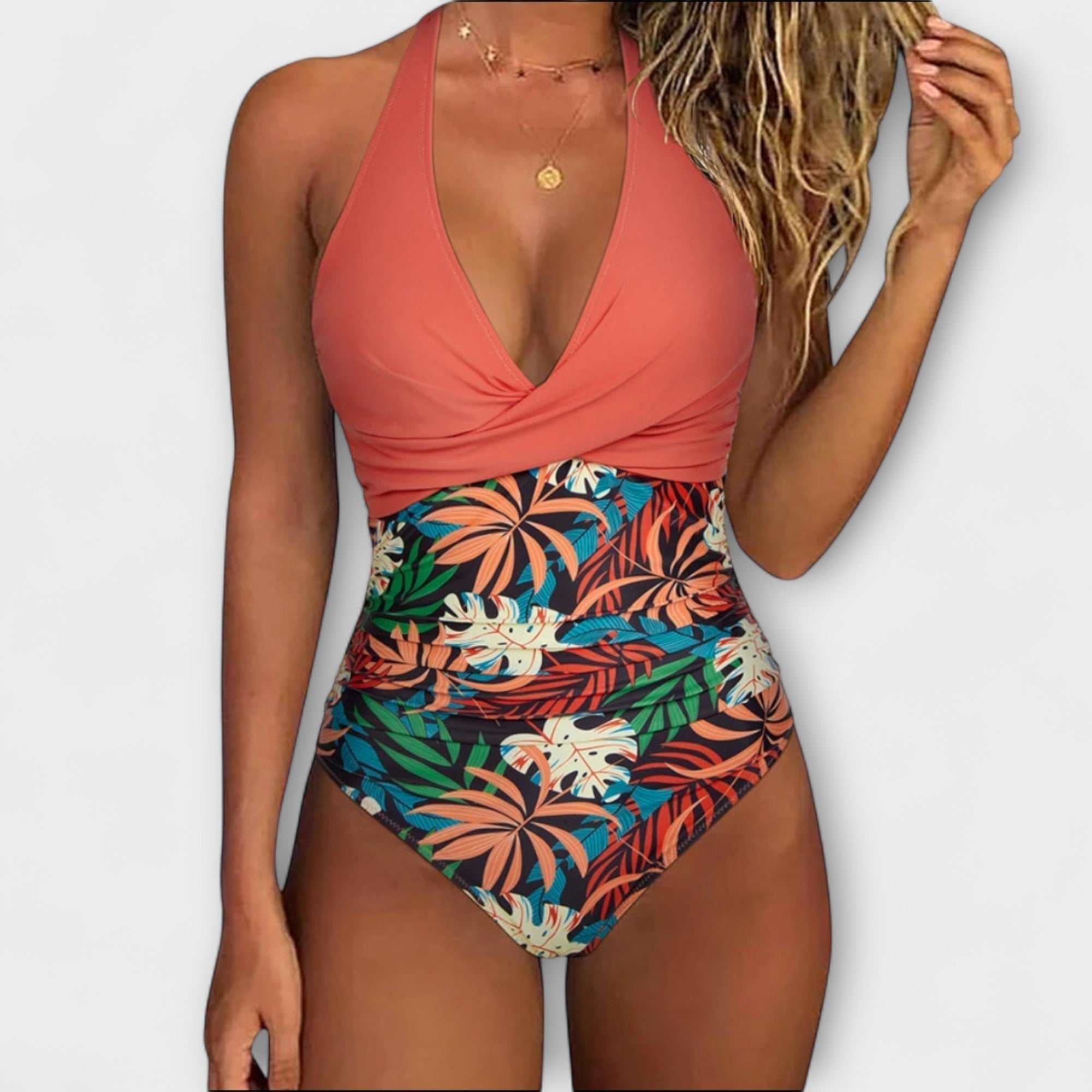 Courtney | Comfortable V-Neck Swim Look