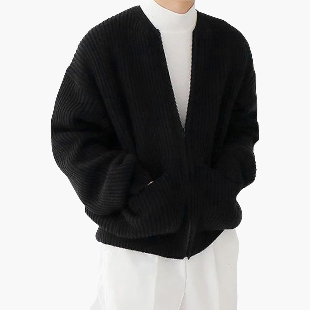 Evan | Casual Knit Cardigan Outfit