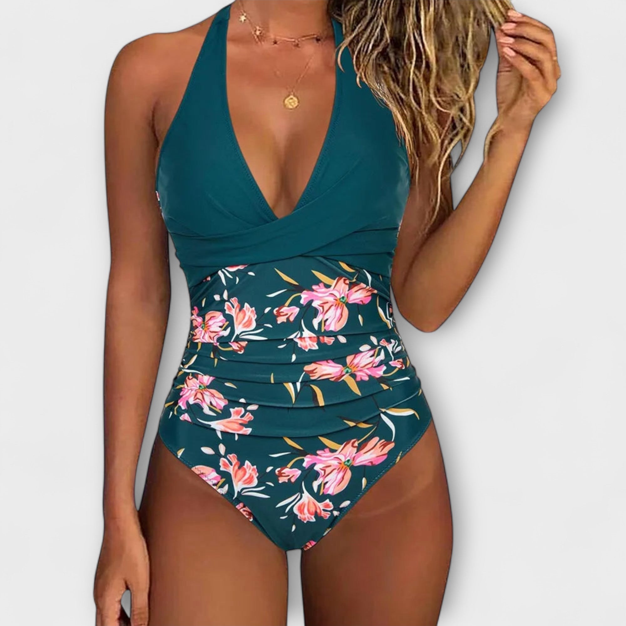 Courtney | Comfortable V-Neck Swim Look