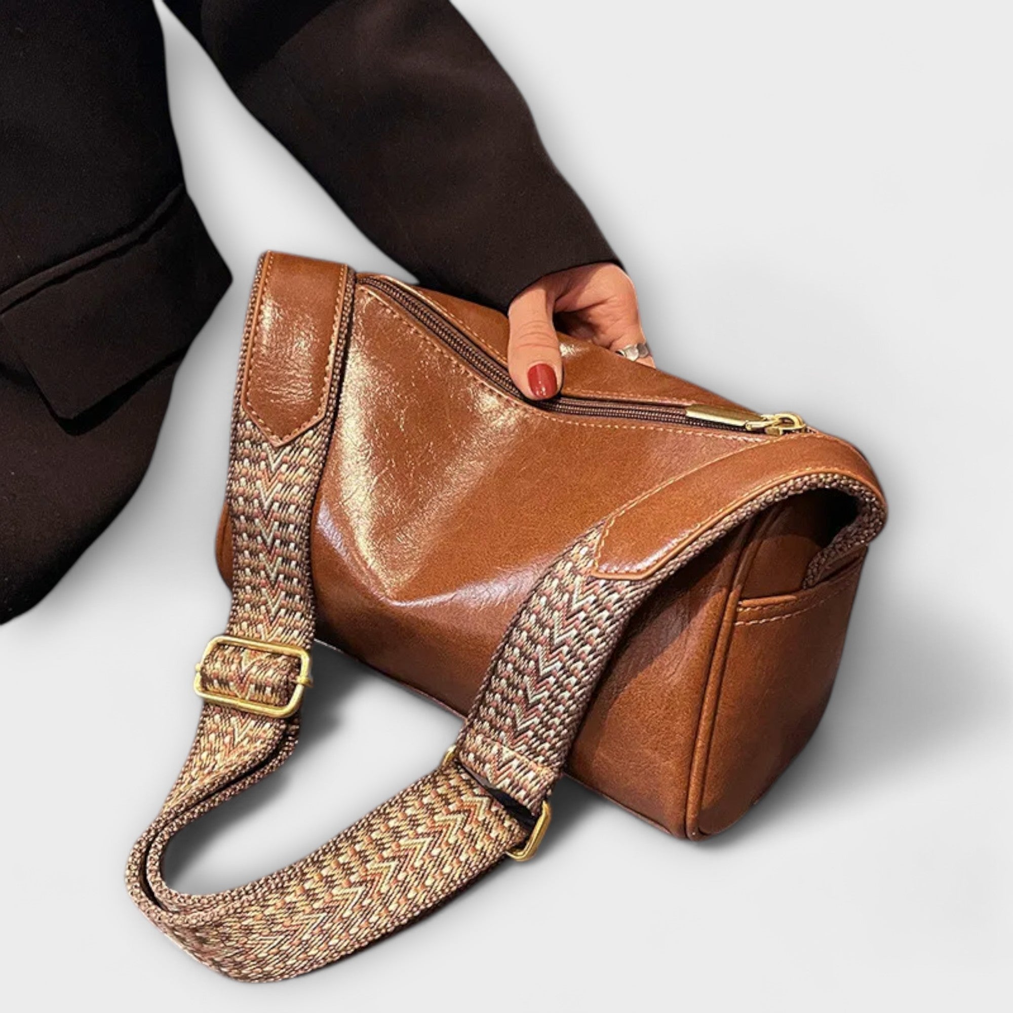 Danielle | Compact Classic Crossbody Bag