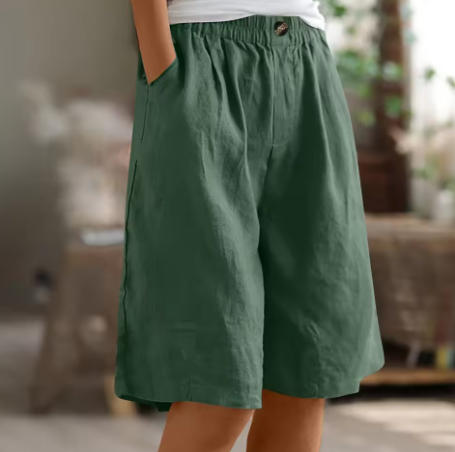 Tina – Spacious Casual Shorts