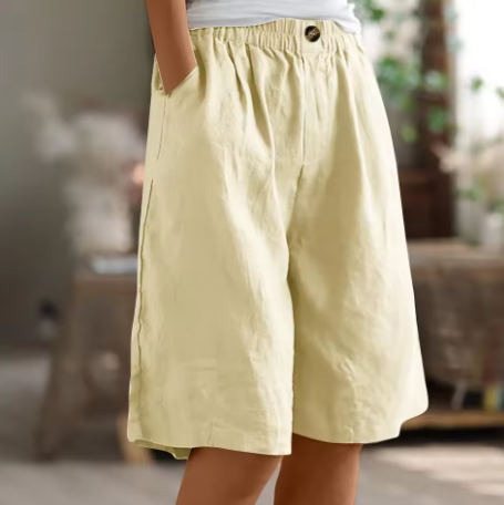 Tina – Spacious Casual Shorts