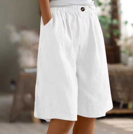 Tina – Spacious Casual Shorts