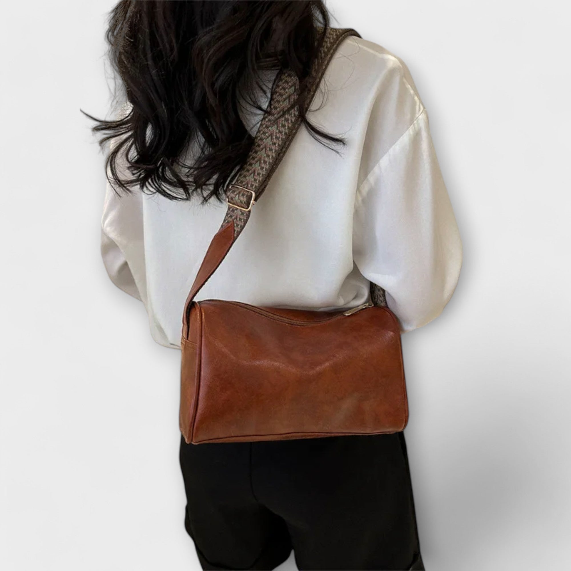 Danielle | Compact Classic Crossbody Bag