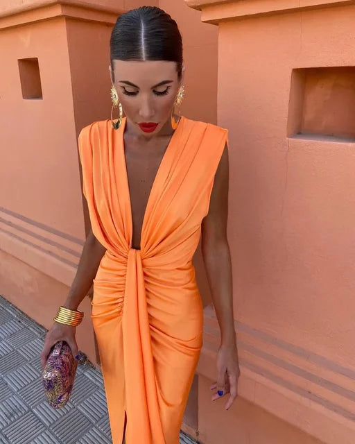 Moriah – Elegant Pleated Dress
