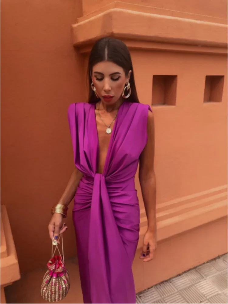 Moriah – Elegant Pleated Dress