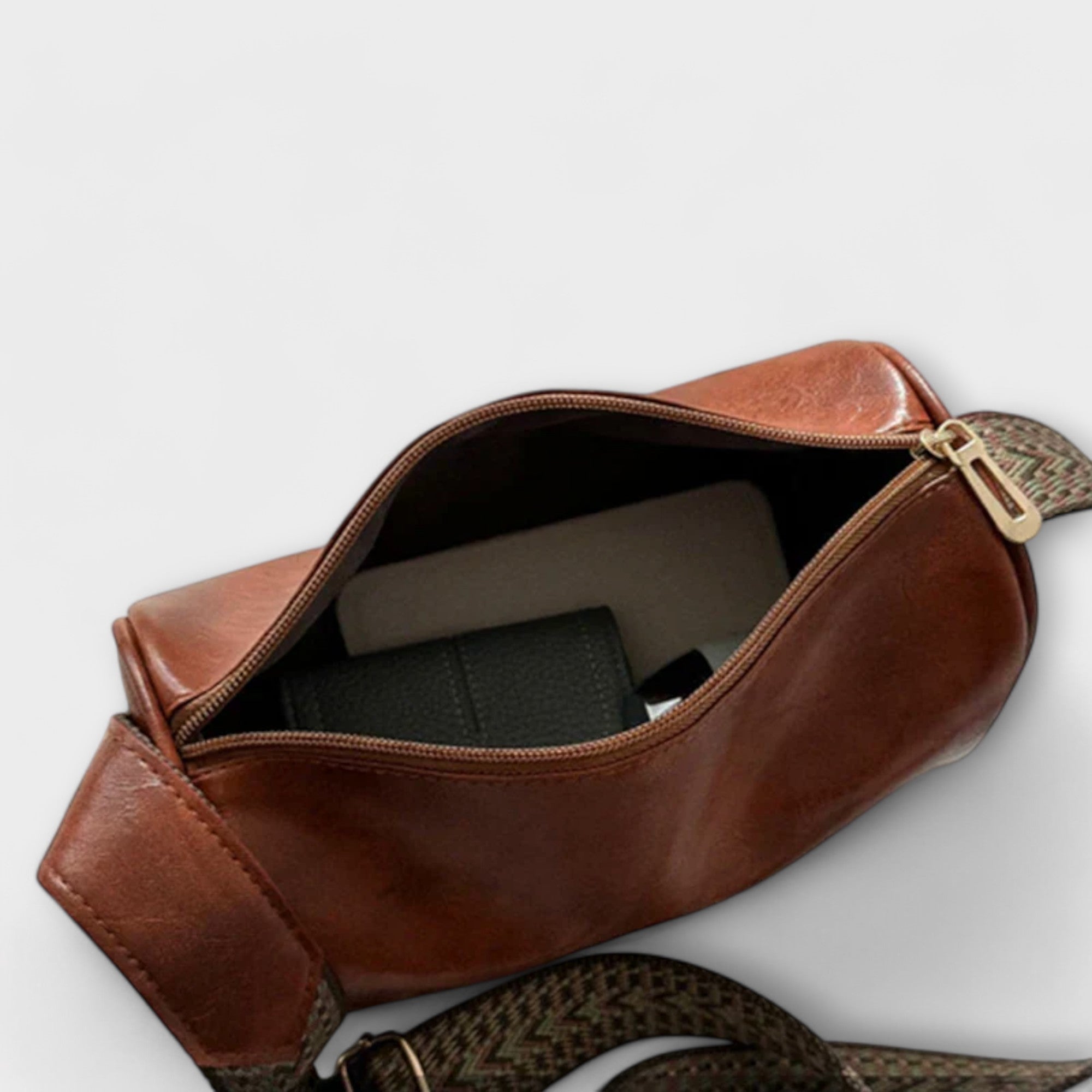 Danielle | Compact Classic Crossbody Bag