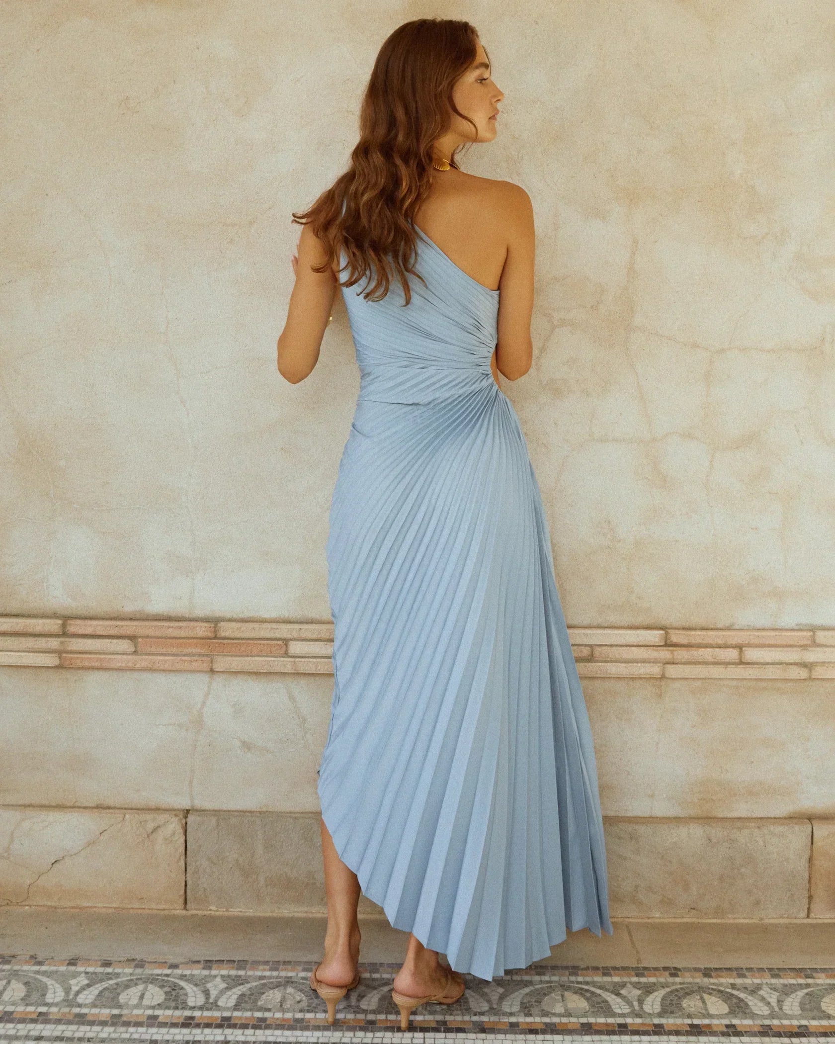 Isla | Elegant Pleated One-Shoulder Dress
