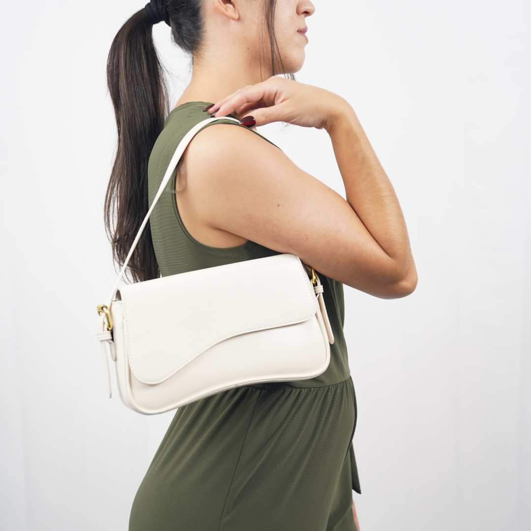 Erica | Curved Leather Shoulder Bag