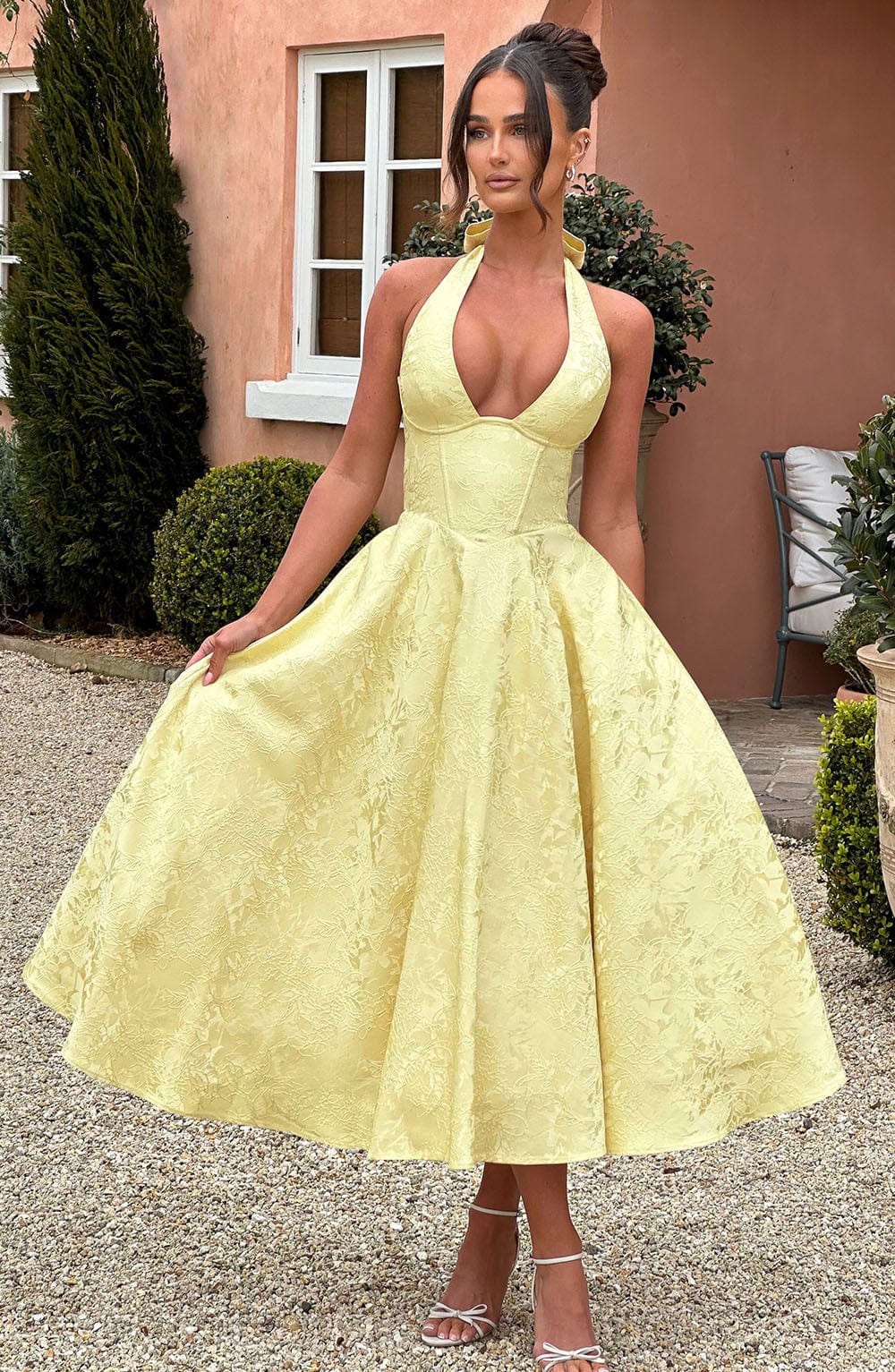 Kaitlyn | Elegant Halter Neck Midi Dress