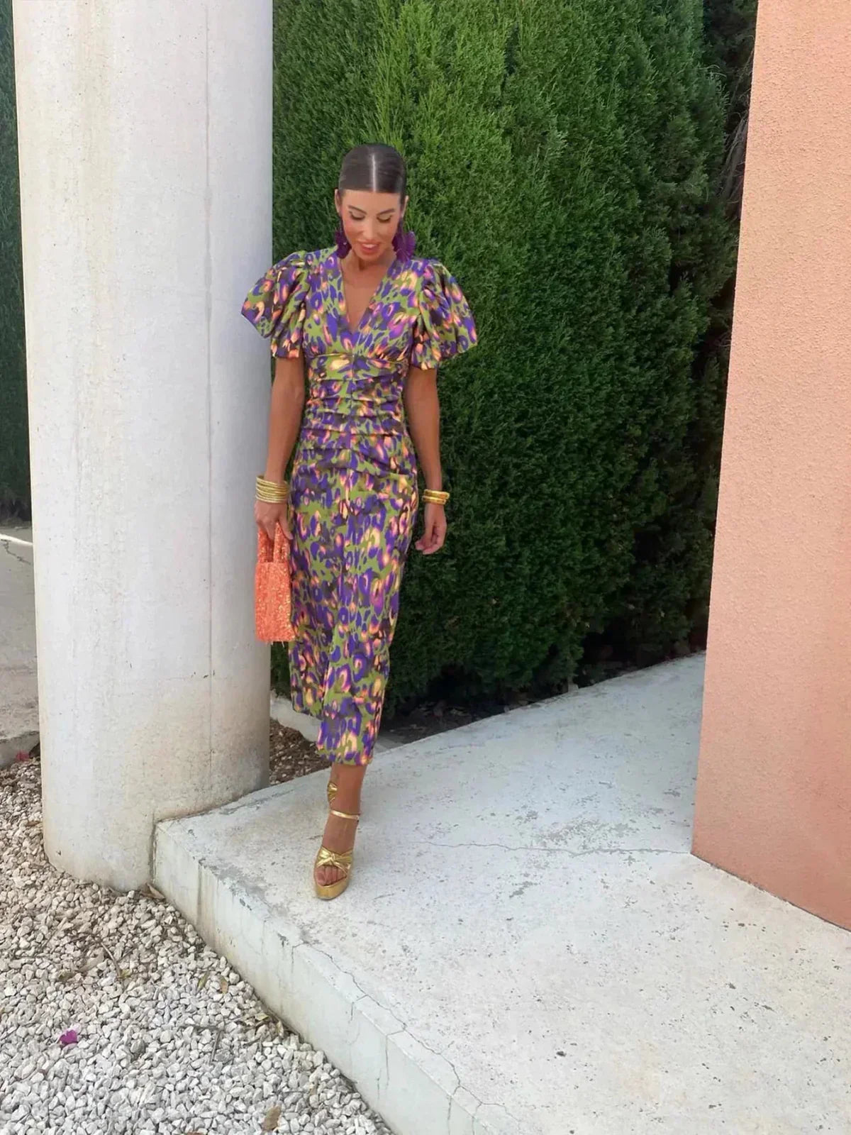 Arielle – Colorful Midi Dress with Pleated Sleeves